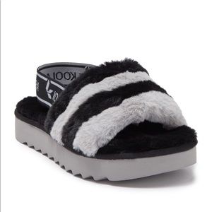 Koolaburra Fuzz N Faux Fur Slipper